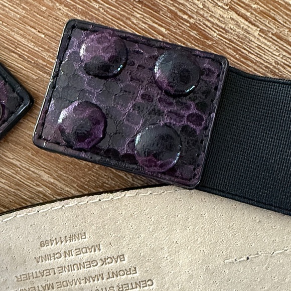 White House black market leather and elastic wide belt with snap closure - Picture 4 of 7